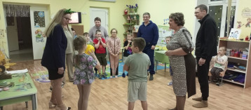 Детско-родительский клуб "Скоро в школу" Детско-родительский клуб "Скоро в школу".