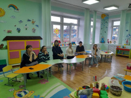 "Вместе с мамой" "Вместе с мамой".
