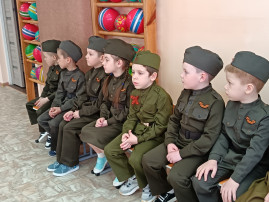 Маленькие защитники Отечества Маленькие защитники Отечества.